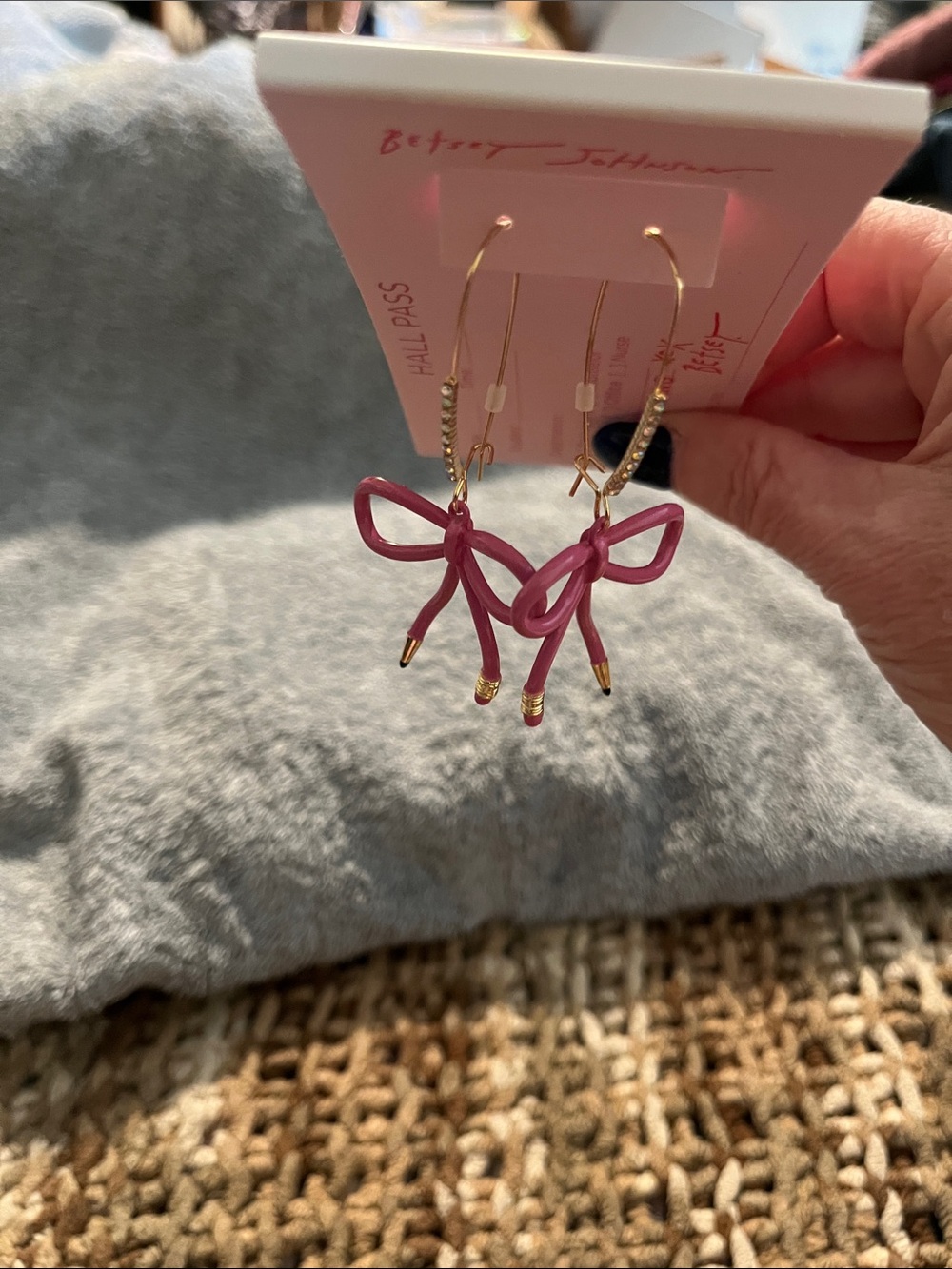 NWT Betsey Johnson Hot Pink Bow Dangle Earrings with Gold Accents eraser & lead - Picture 2 of 6